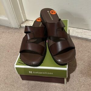 Brand new in box naturalizer brown sandals!